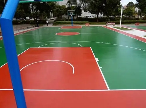 长宁球场地面翻新,裂缝修重要性