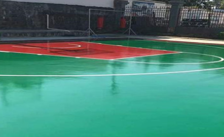 长宁篮球场翻新地面